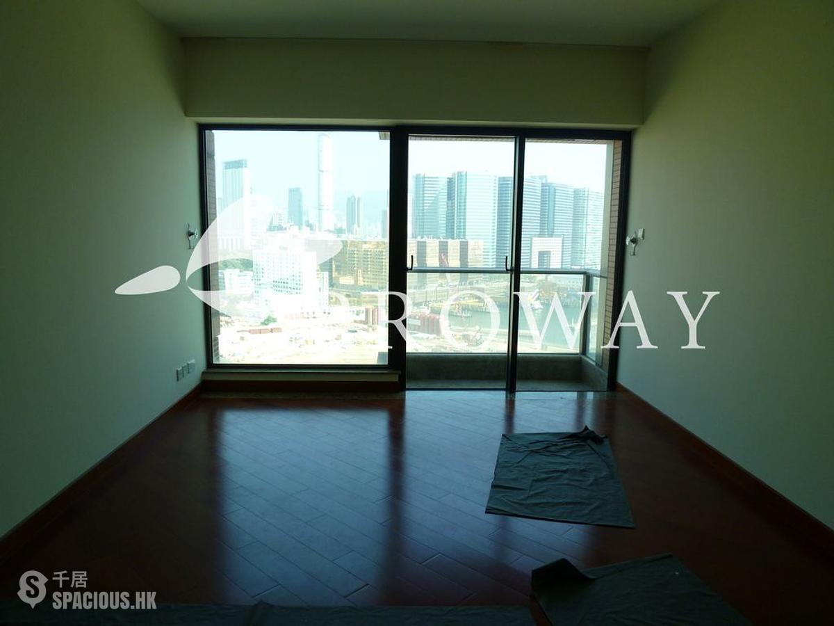 West Kowloon - The Arch 01