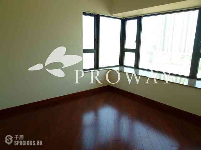 West Kowloon - The Arch 05