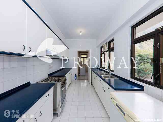 Repulse Bay - Repulse Bay Apartments Block D 09