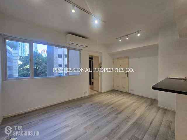 Soho - Caravan Court 03
