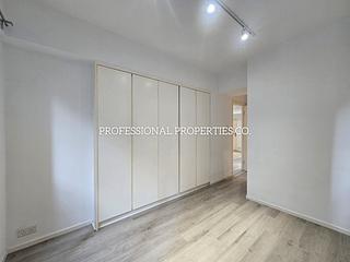 Soho - Caravan Court 06