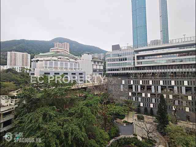 Happy Valley - Eight Kwai Fong Happy Valley 01
