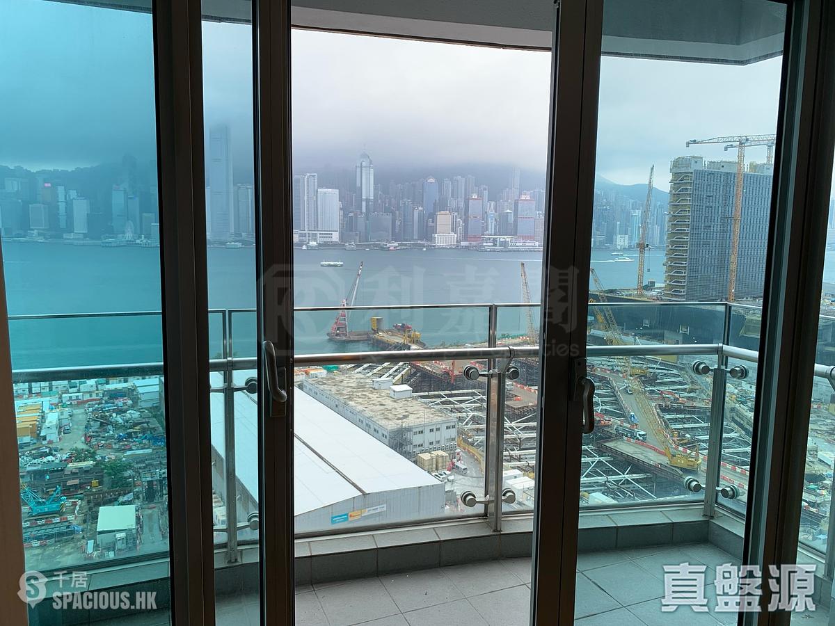 West Kowloon - The Harbourside Block 3 01