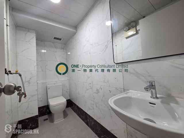Sai Ying Pun - Tung Lee Building 03