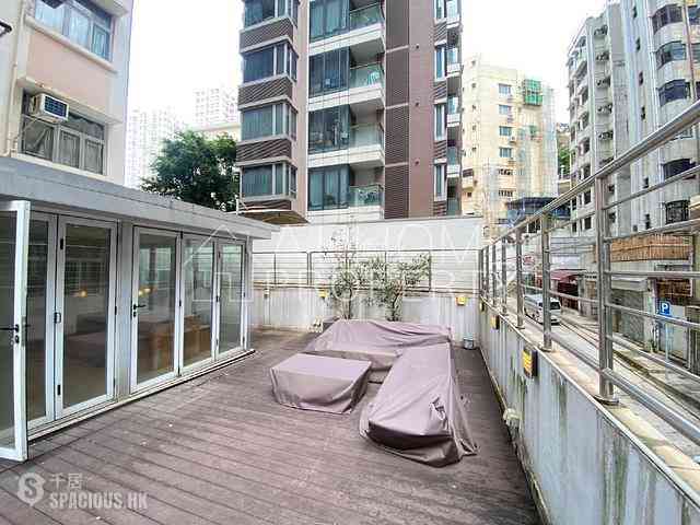 Shek Tong Tsui - Tuck Ga Building 02