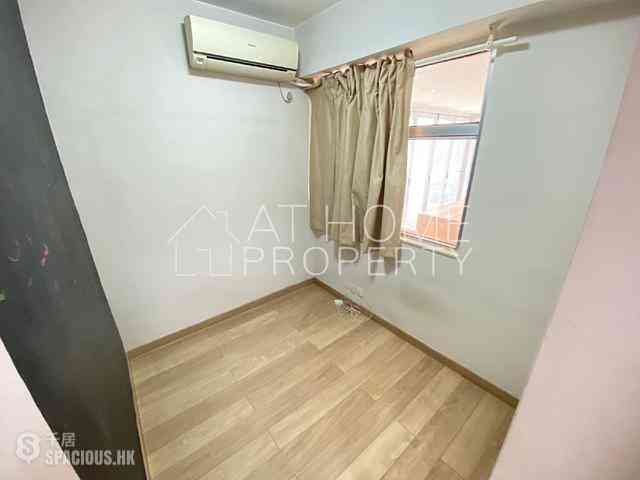 Shek Tong Tsui - Tuck Ga Building 07
