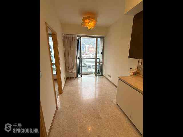 Sai Ying Pun - 63, Pokfulam Amber House (Tower 1) 01