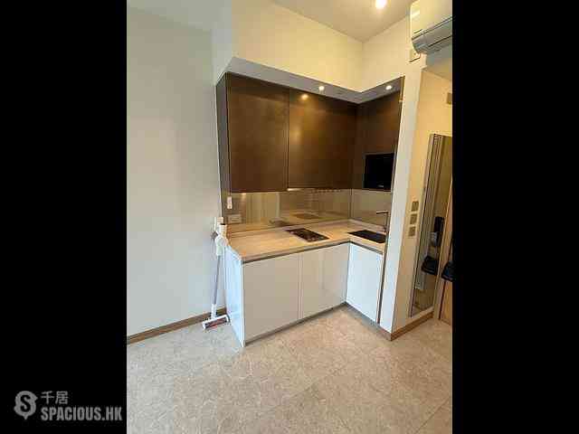 Sai Ying Pun - 63, Pokfulam Amber House (Tower 1) 05