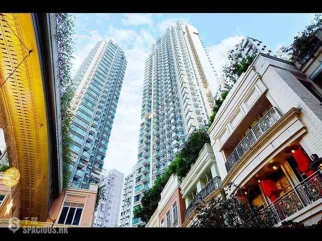 Wan Chai - The Avenue 02