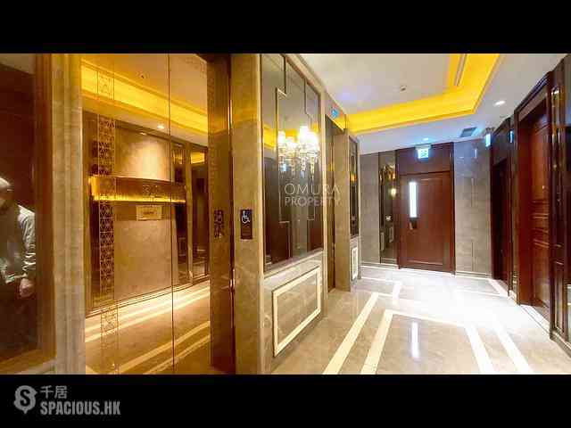 Wan Chai - The Avenue 12