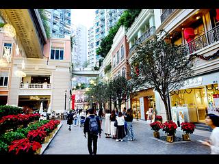 Wan Chai - The Avenue 13
