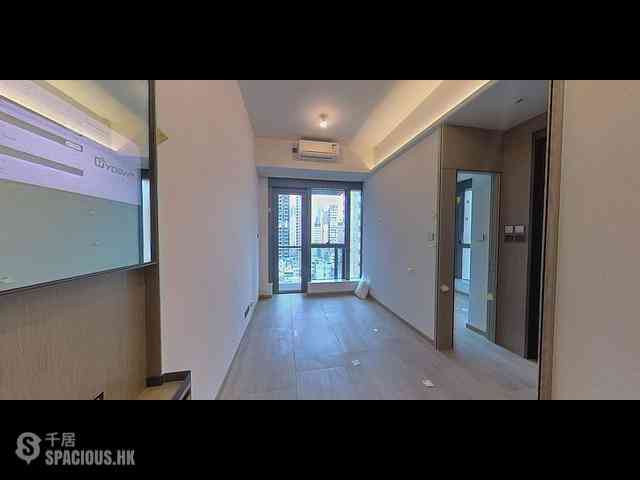 Sai Ying Pun - Two・Artlane 01