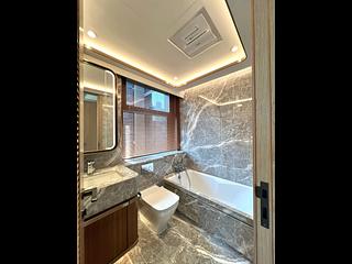 Mid Levels Central - 22A, Kennedy Road 12