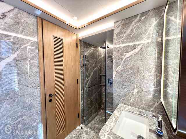 Mid Levels Central - 22A, Kennedy Road 11