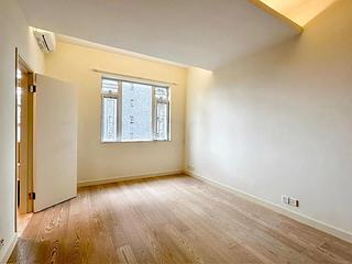 Mid Levels Central - Best View Court Block 66, Macdonnell Road 09