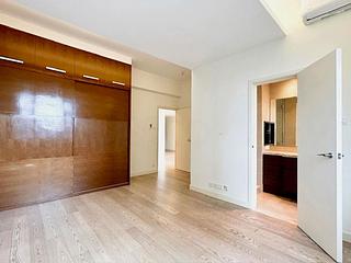 Mid Levels Central - Best View Court Block 66, Macdonnell Road 07