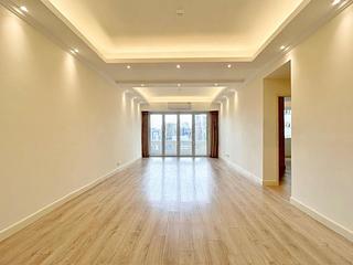 Mid Levels Central - Best View Court Block 66, Macdonnell Road 03