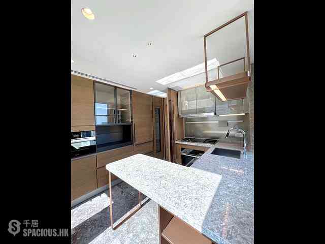 Mid Levels Central - 22A, Kennedy Road 17