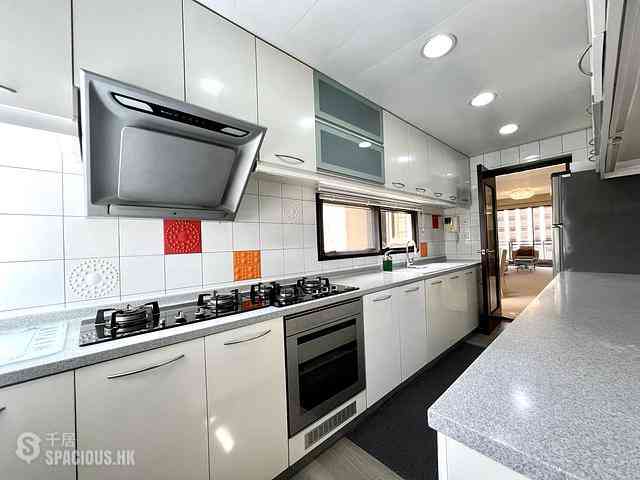 Mid Levels East - Amber Garden 10