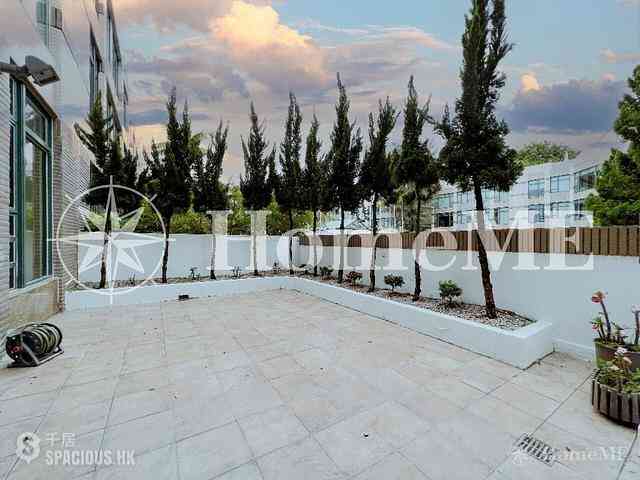 Stanley - Stanford Villa 01