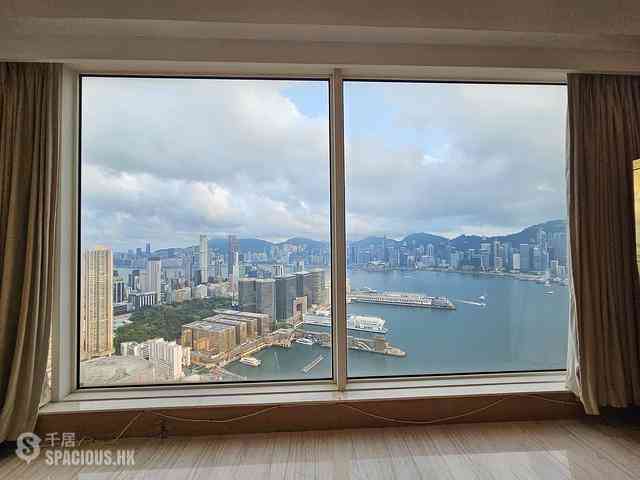 West Kowloon - The Arch Sun Tower (Block 1A) 03