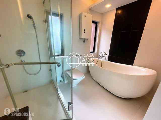 Chung Hom Kok - Cypresswaver Villas 12
