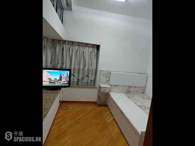 Tung Chung - Tung Chung Crescent 03