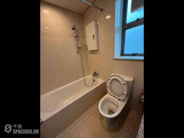 Wan Chai - The Zenith Phase 1 Block 2 01