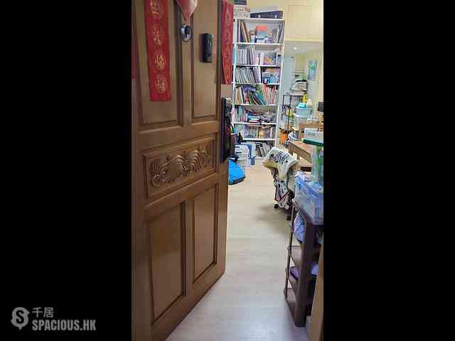 Sai Ying Pun - Tong Nam Mansion 06