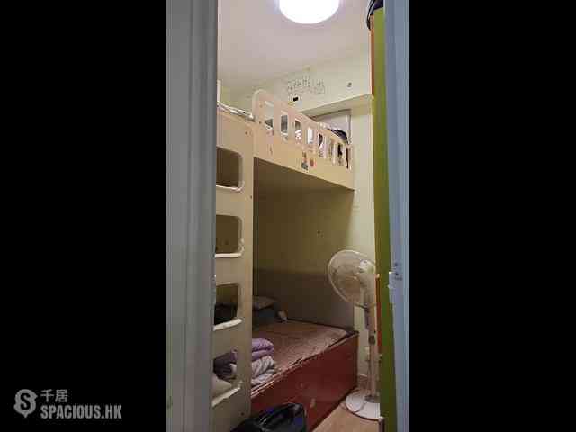 Sai Ying Pun - Tong Nam Mansion 07