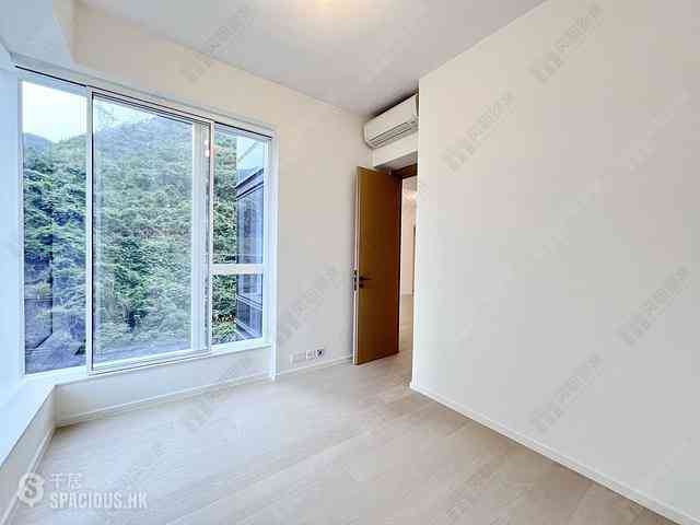 Wan Chai - 33 Kennedy Road 07