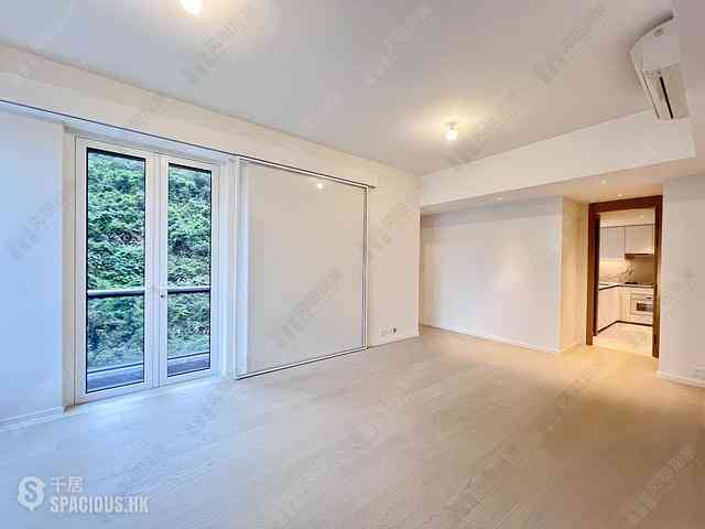 Wan Chai - 33 Kennedy Road 03