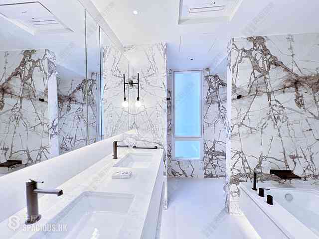Wan Chai - 33 Kennedy Road 13