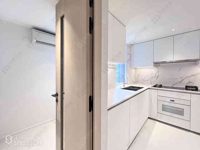 Wan Chai - 33 Kennedy Road 10