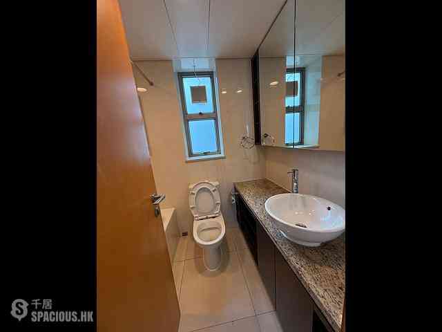 Wan Chai - The Zenith Phase 1 Block 2 09