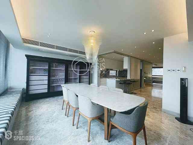 Chung Hom Kok - Pinewaver Villas 03