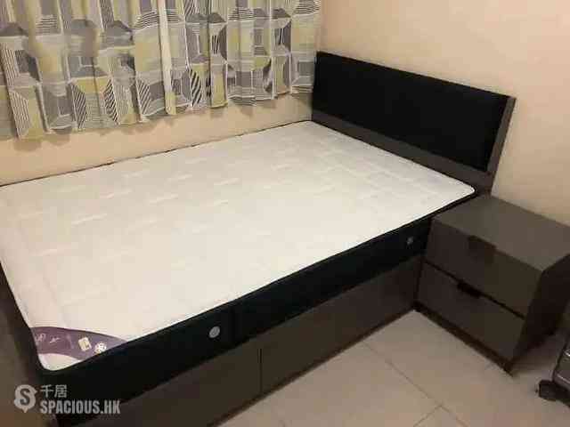 Sai Ying Pun - Tung Cheung Building 02