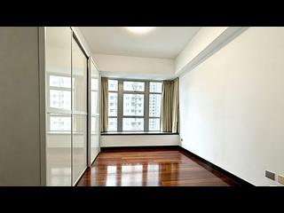 Wan Chai - J Residence 08