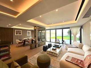 The Peak - Mountain View Block 27, Plantation Road 02