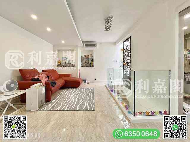 Clear Water Bay - Tai Hang Hau 19