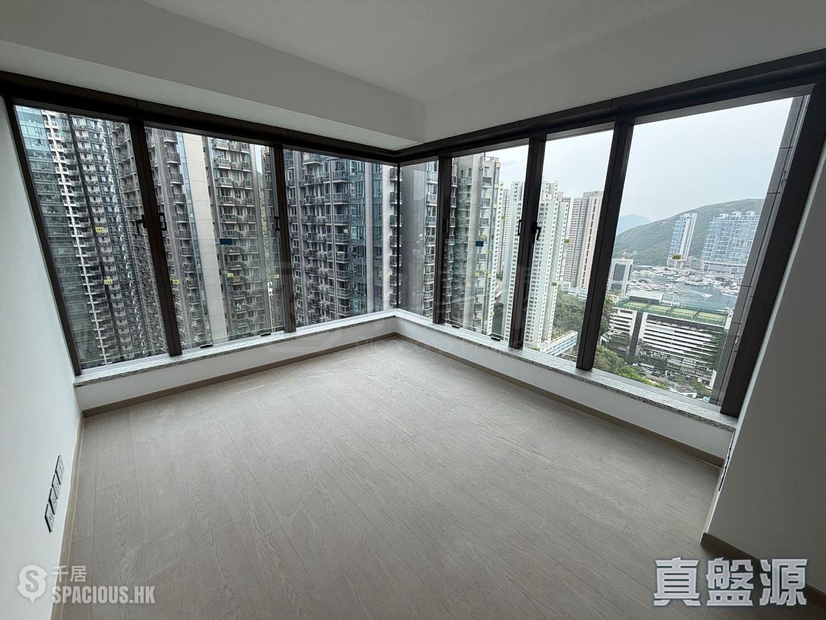 Wong Chuk Hang - The Southside Phase 3B Blue Coast Tower 1B 01