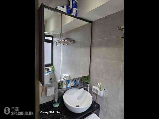 Jordan - Lucky House 06