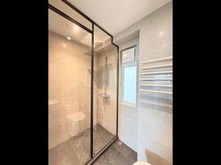 Mid Levels West - Realty Gardens 16
