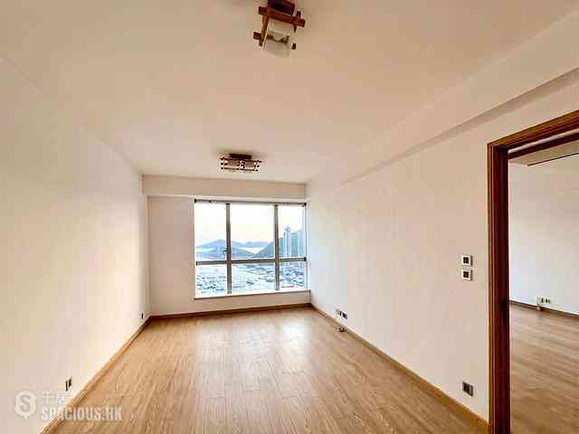 Wong Chuk Hang - Marinella 08