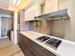 Wong Chuk Hang - Marinella 13