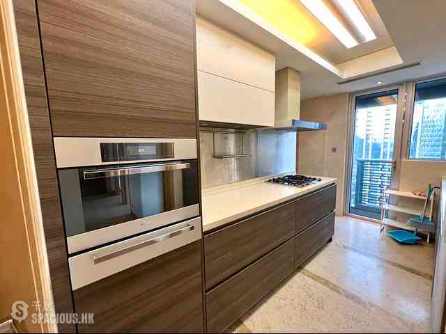 Wong Chuk Hang - Marinella Block 1 11