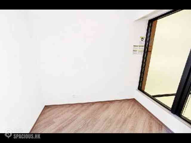Tsuen Wan - Lime Spark 02