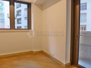Mid Levels Central - 3, MacDonnell Road 07