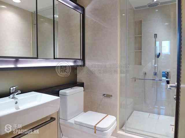 Mid Levels Central - 3, MacDonnell Road 06