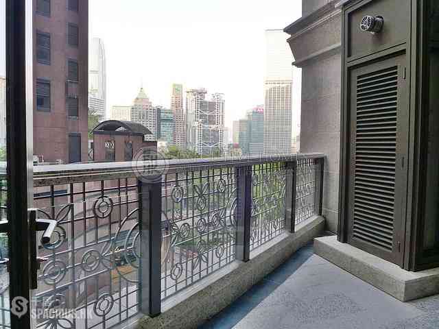 Mid Levels Central - 3, MacDonnell Road 01